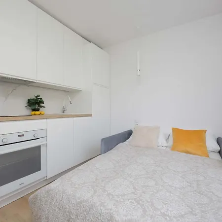 Functional Next To The Pole Mokotowskie, Workspace & Smart Tv By Renters Apartament Warszawa